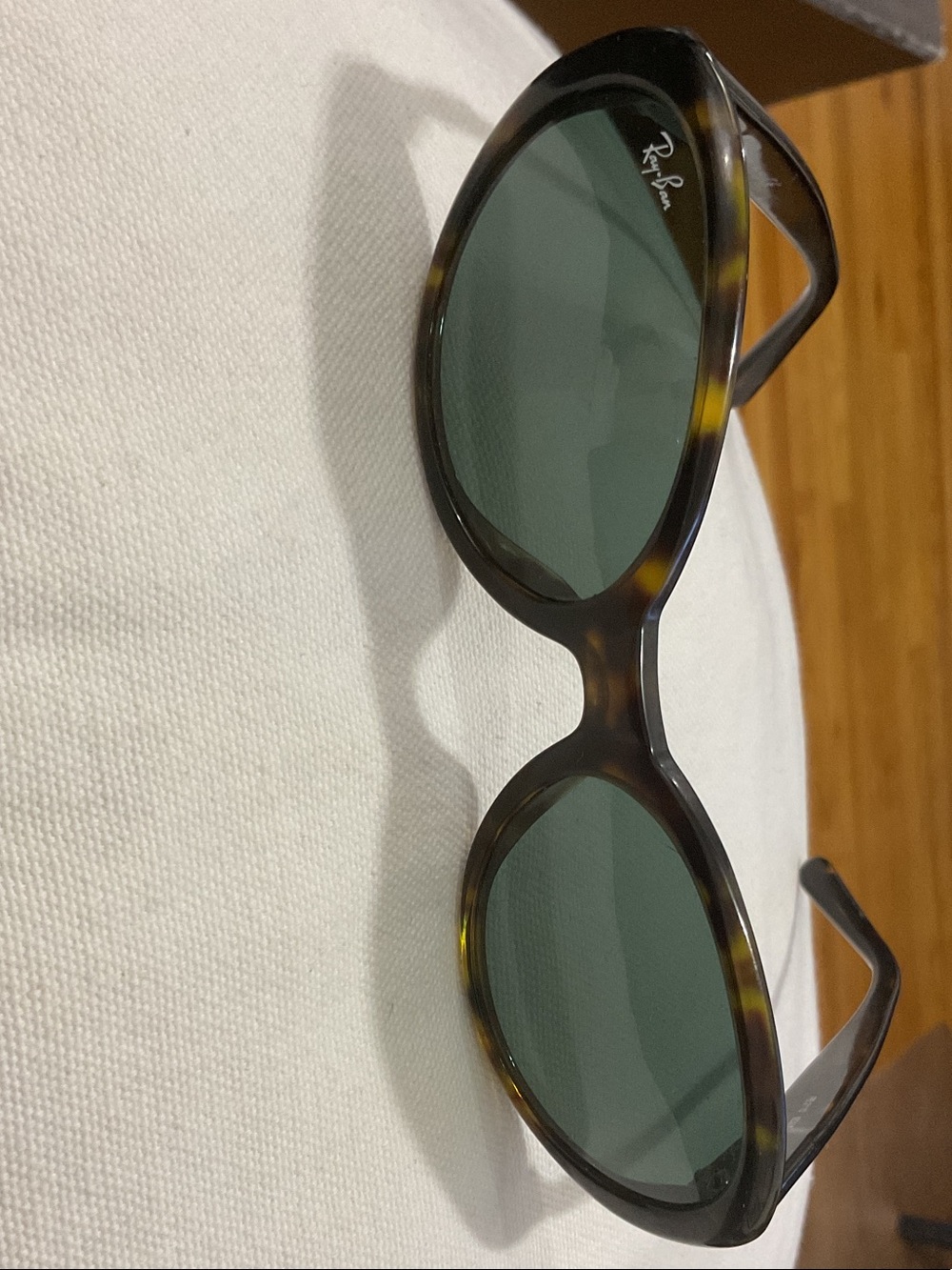 Ray-Ban Tortoiseshell Frame Green Lens Women's Sunglasses